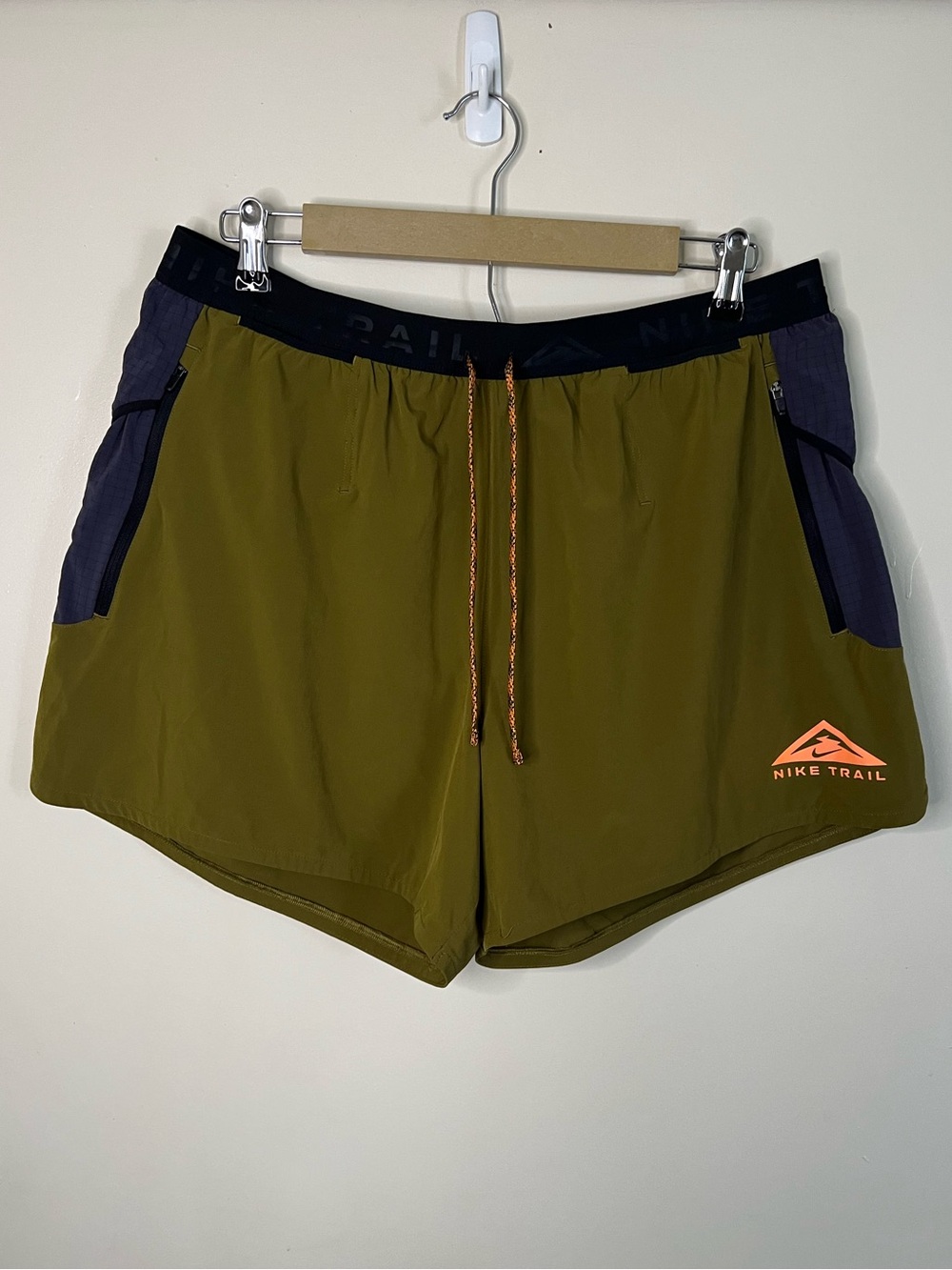 Nike Trail Second Sunrise 5” Running Shorts Size XL